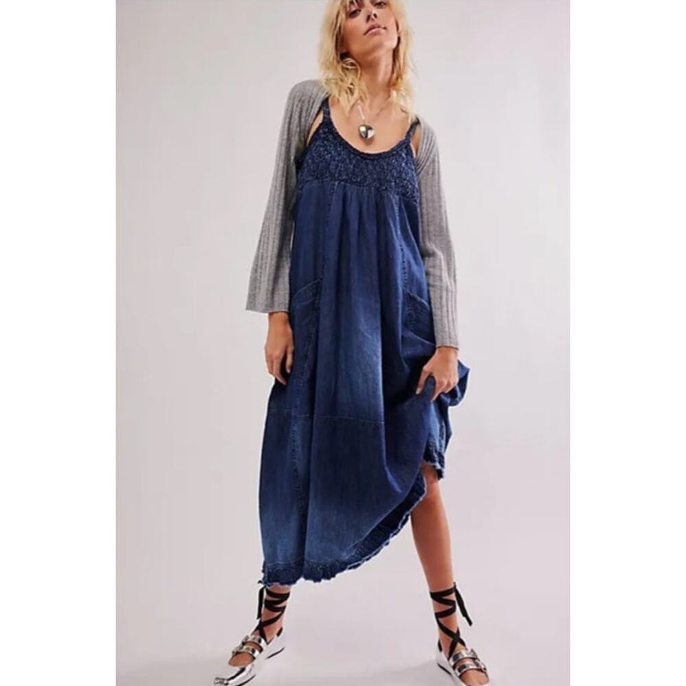 Free People Clear Skies Maxi Dress L Blue Chambray Denim Boho Pocket